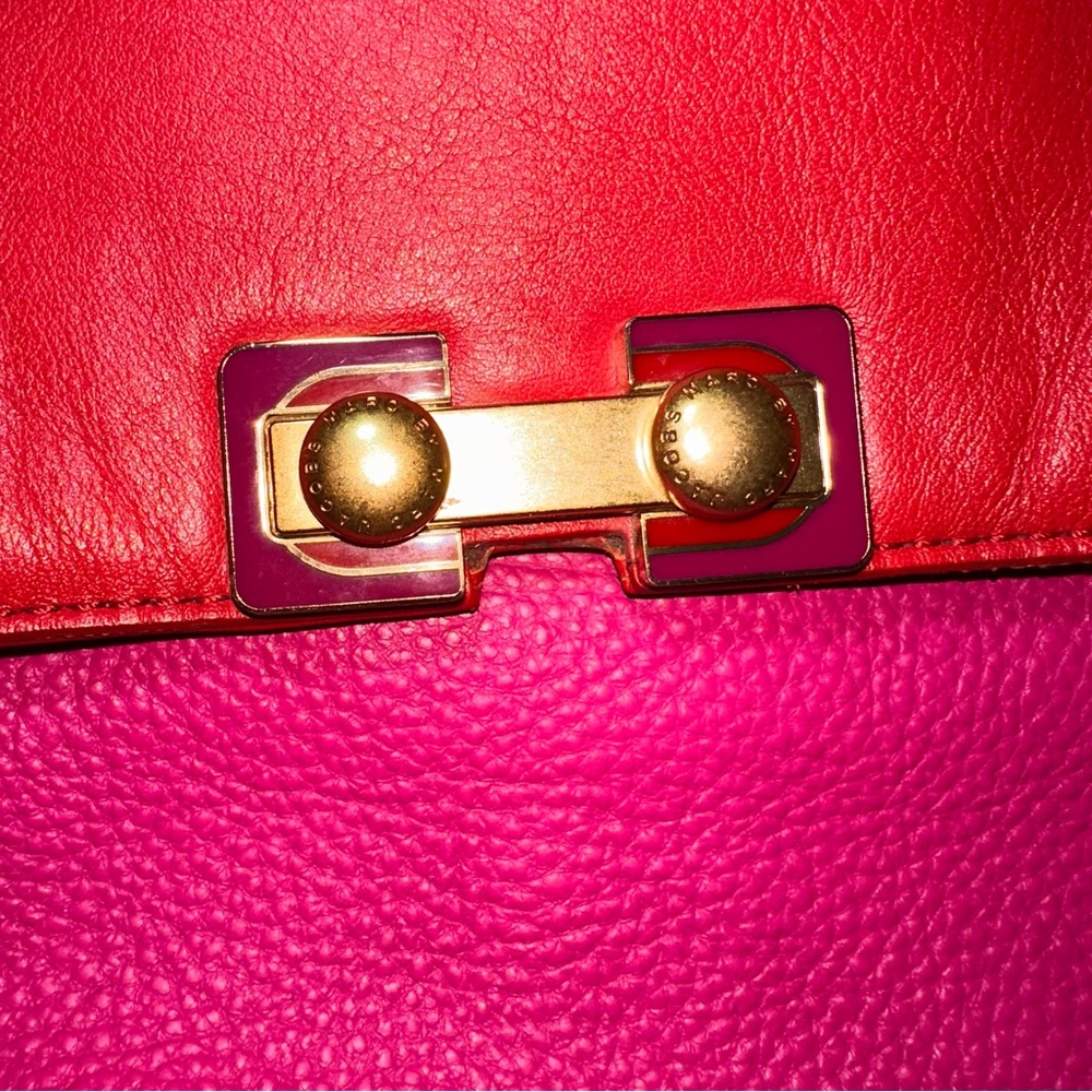 Marc Jacobs Vibrant Red and Pink Shoulder Bag - Picture 3 of 15